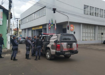 Gerente do Banco do Brasil é feito refém com explosivos presos ao corpo no Maranhão